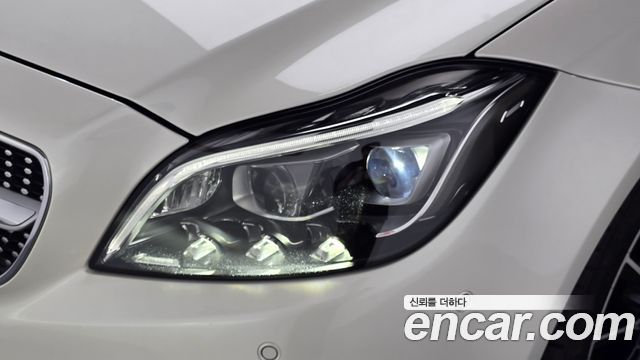 Mercedes-Benz CLS-Class CLS250 d 4MATIC AMG Line