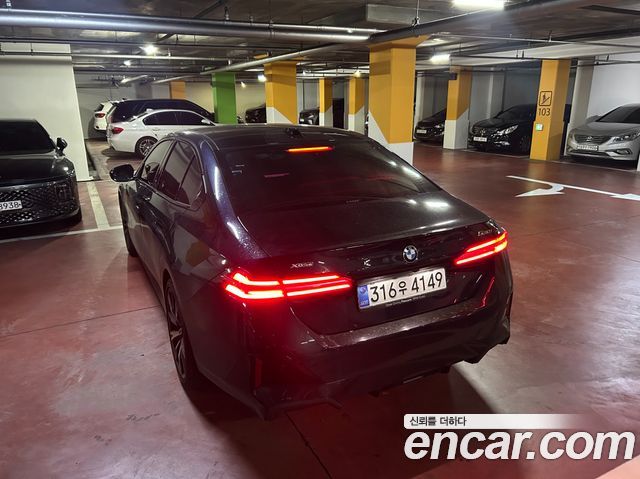 BMW 5-Series 530i xDrive M Sport