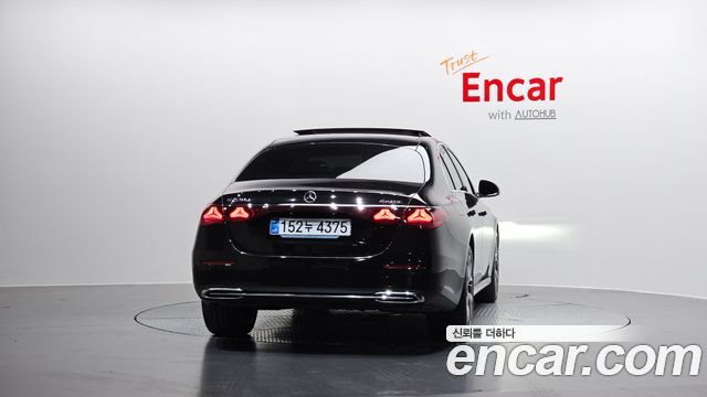 Mercedes-Benz E-Class E220d 4MATIC Exclusive