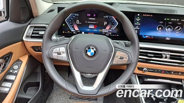 BMW 3-Series 320i