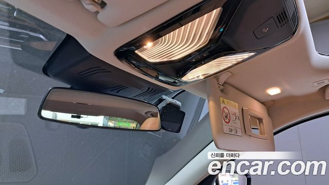 BMW 3-Series 320i