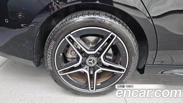 Mercedes-Benz CLA-Class CLA250 4MATIC