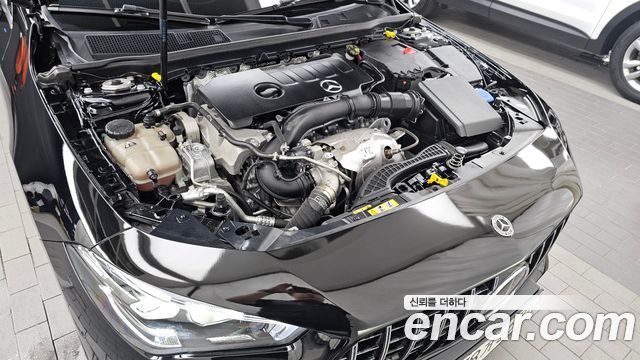 Mercedes-Benz CLA-Class CLA250 4MATIC
