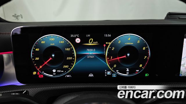 Mercedes-Benz CLA-Class CLA250 4MATIC