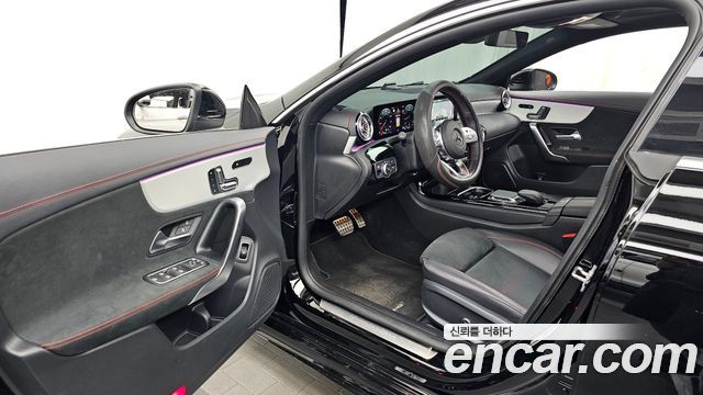 Mercedes-Benz CLA-Class CLA250 4MATIC