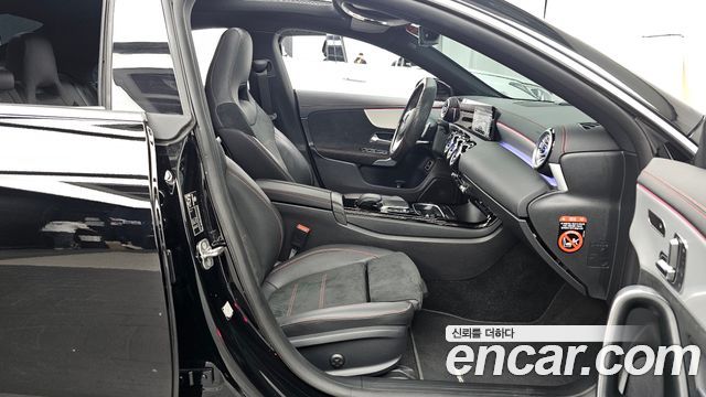 Mercedes-Benz CLA-Class CLA250 4MATIC