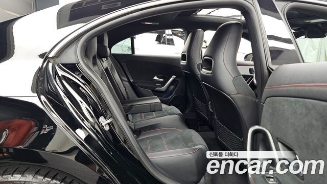 Mercedes-Benz CLA-Class CLA250 4MATIC