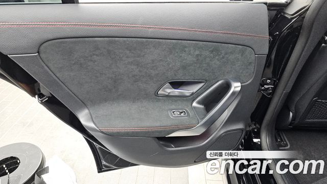 Mercedes-Benz CLA-Class CLA250 4MATIC