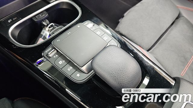 Mercedes-Benz CLA-Class CLA250 4MATIC