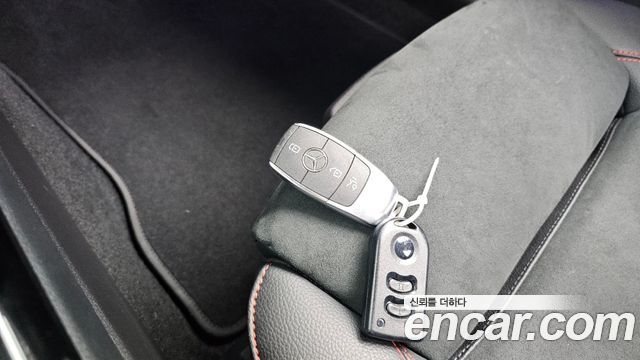 Mercedes-Benz CLA-Class CLA250 4MATIC
