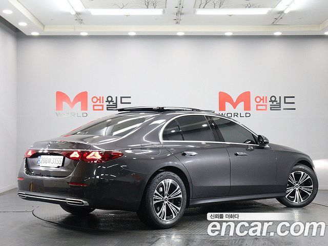 Mercedes-Benz E-Class E200 Avantgarde