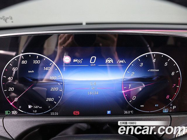 Mercedes-Benz E-Class E200 Avantgarde