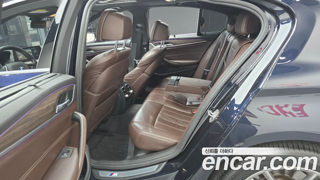 BMW 5-Series 520d xDrive M Sport Package Plus