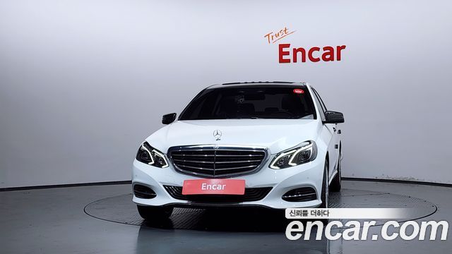 Mercedes-Benz E-Class E300 Elegance