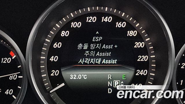 Mercedes-Benz E-Class E300 Elegance