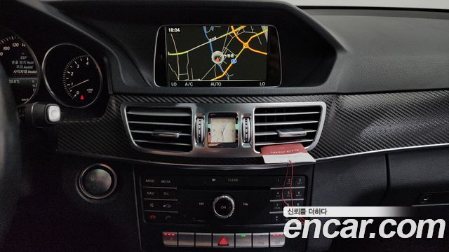 Mercedes-Benz E-Class E300 Elegance