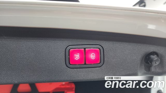 Mercedes-Benz E-Class E300 Elegance