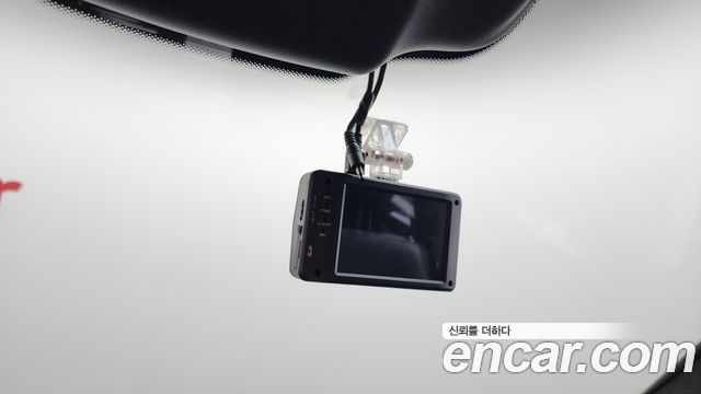 Mercedes-Benz E-Class E300 Elegance