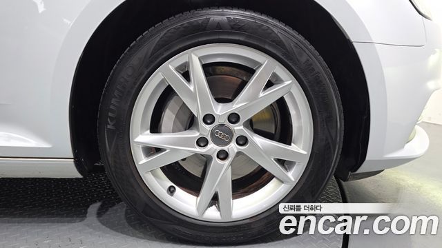 Audi A4 35 TDI Premium