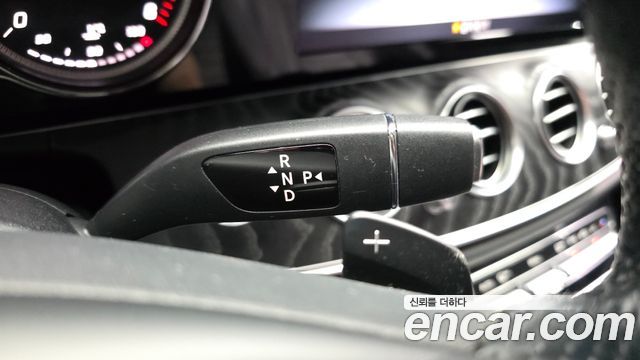 Mercedes-Benz E-Class E220d Avantgarde