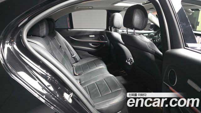 Mercedes-Benz E-Class E220d Avantgarde