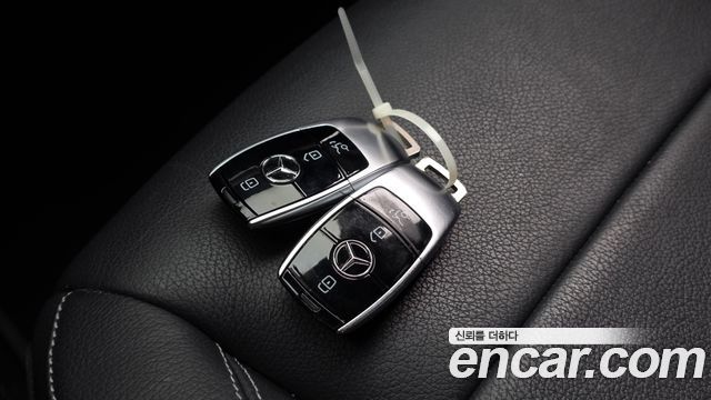 Mercedes-Benz E-Class E220d Avantgarde