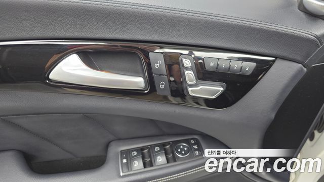 Mercedes-Benz CLS-Class CLS250 d 4MATIC AMG Line