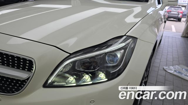 Mercedes-Benz CLS-Class CLS250 d 4MATIC AMG Line
