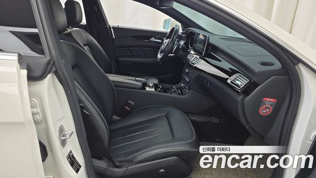 Mercedes-Benz CLS-Class CLS250 d 4MATIC AMG Line