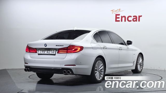 BMW 5-Series 530i Luxury Plus