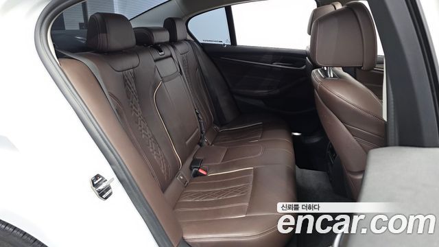BMW 5-Series 530i Luxury Plus