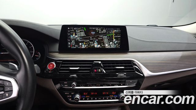 BMW 5-Series 530i Luxury Plus