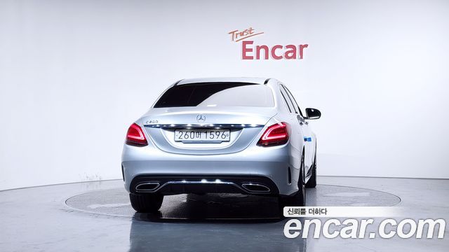 Mercedes-Benz C-Class C200 AMG Line