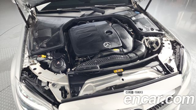 Mercedes-Benz C-Class C200 AMG Line