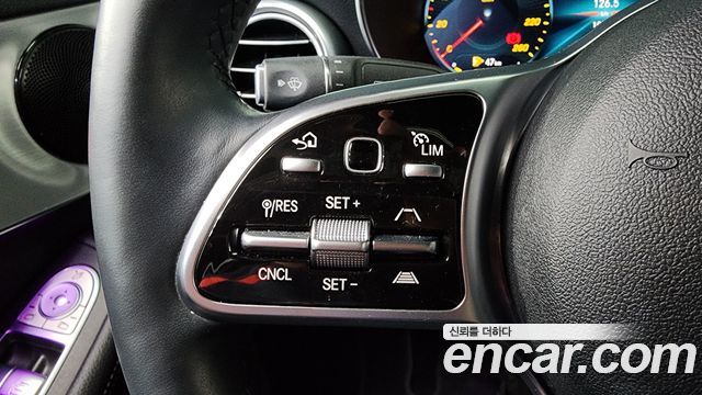 Mercedes-Benz C-Class C200 AMG Line