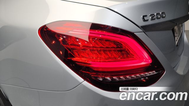 Mercedes-Benz C-Class C200 AMG Line