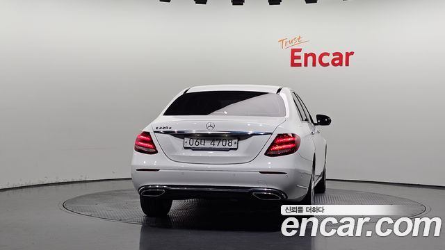Mercedes-Benz E-Class E220d Exclusive