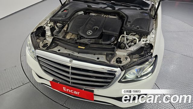 Mercedes-Benz E-Class E220d Exclusive