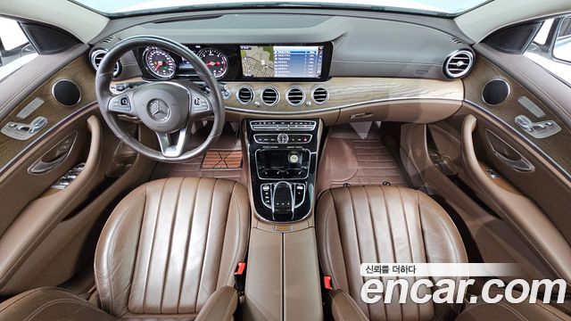 Mercedes-Benz E-Class E220d Exclusive