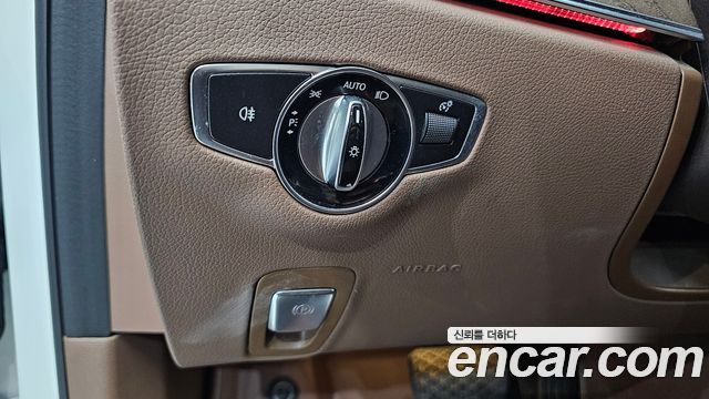 Mercedes-Benz E-Class E220d Exclusive