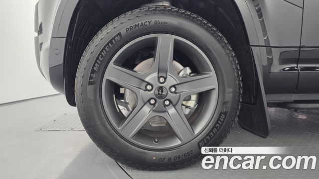 Land Rover Defender 110 P300 X-Dynamic SE