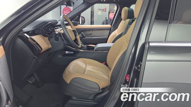 Land Rover Range Rover Sport P550E Dynamic HSE
