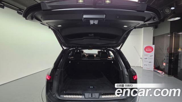 Land Rover Range Rover Sport P550E Dynamic HSE
