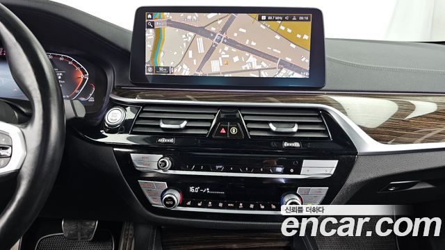 BMW 5-Series 523d M Sport