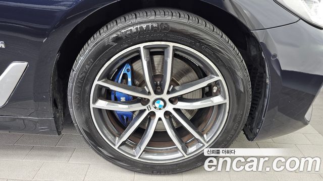 BMW 5-Series 523d M Sport