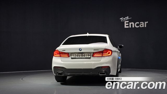BMW 5-Series 530i xDrive M Sport Package Plus