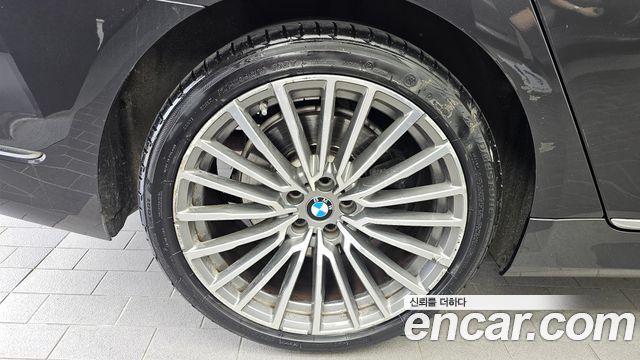 BMW 7-Series 730d xDrive Design Pure Excellence