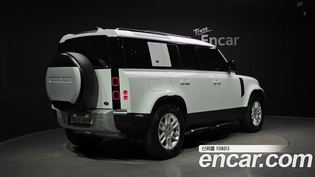 Land Rover Defender 110 D250 S