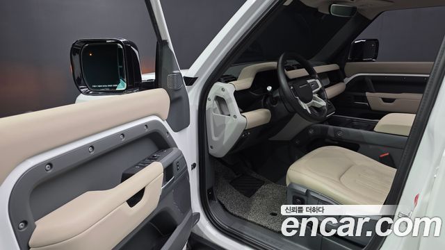 Land Rover Defender 110 D250 S