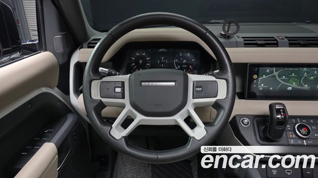 Land Rover Defender 110 D250 S